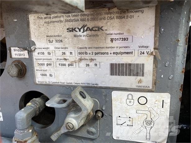 SkyJack SJ III 3226 シザースリフト
