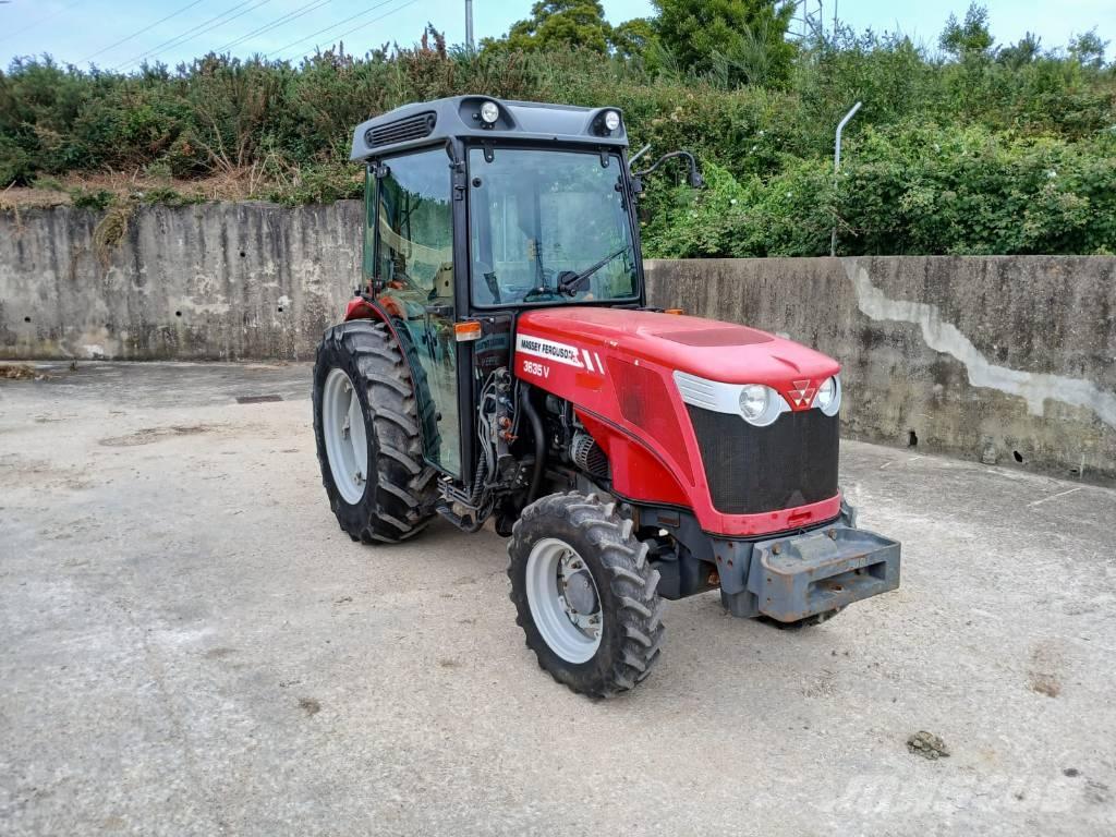 Massey Ferguson 3635 トラクター