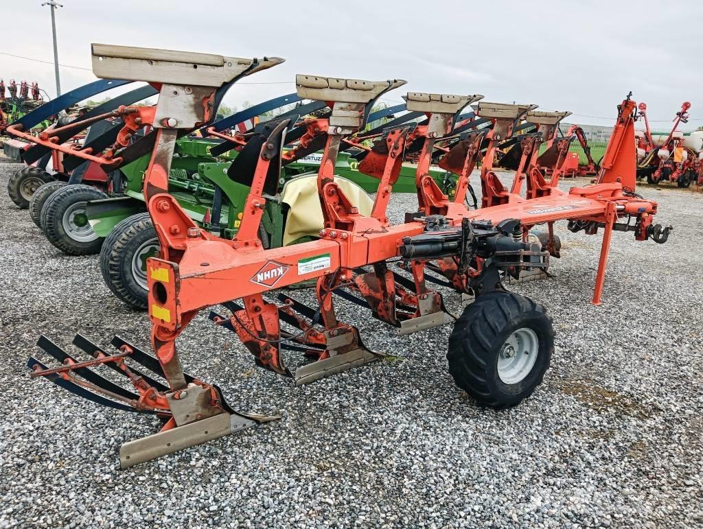 Kuhn Vari-Master 153 リバーシブルプラウ