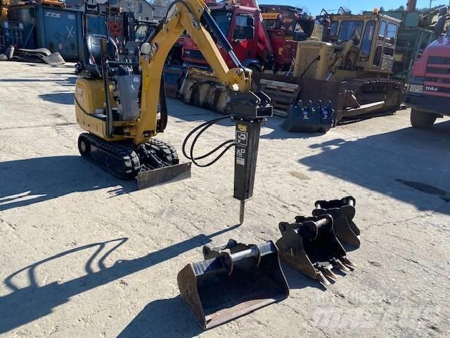 CAT 300.9 D ミニ油圧ショベル 7t以下（ミニユンボ・ミニディガー）