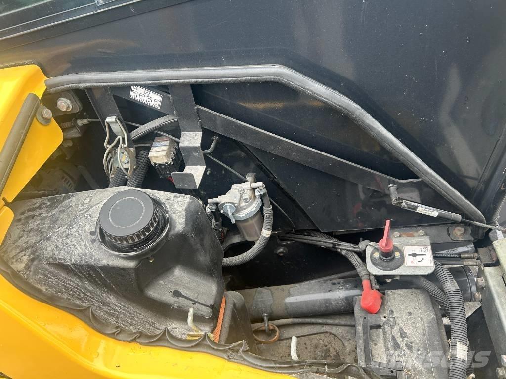 Yanmar SV 26 ミニ油圧ショベル 7t以下（ミニユンボ・ミニディガー）