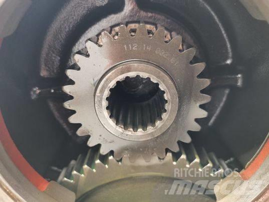 Komatsu WA 90 axle アクスル