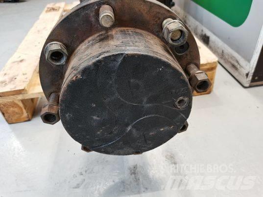 Komatsu WA 90 axle アクスル