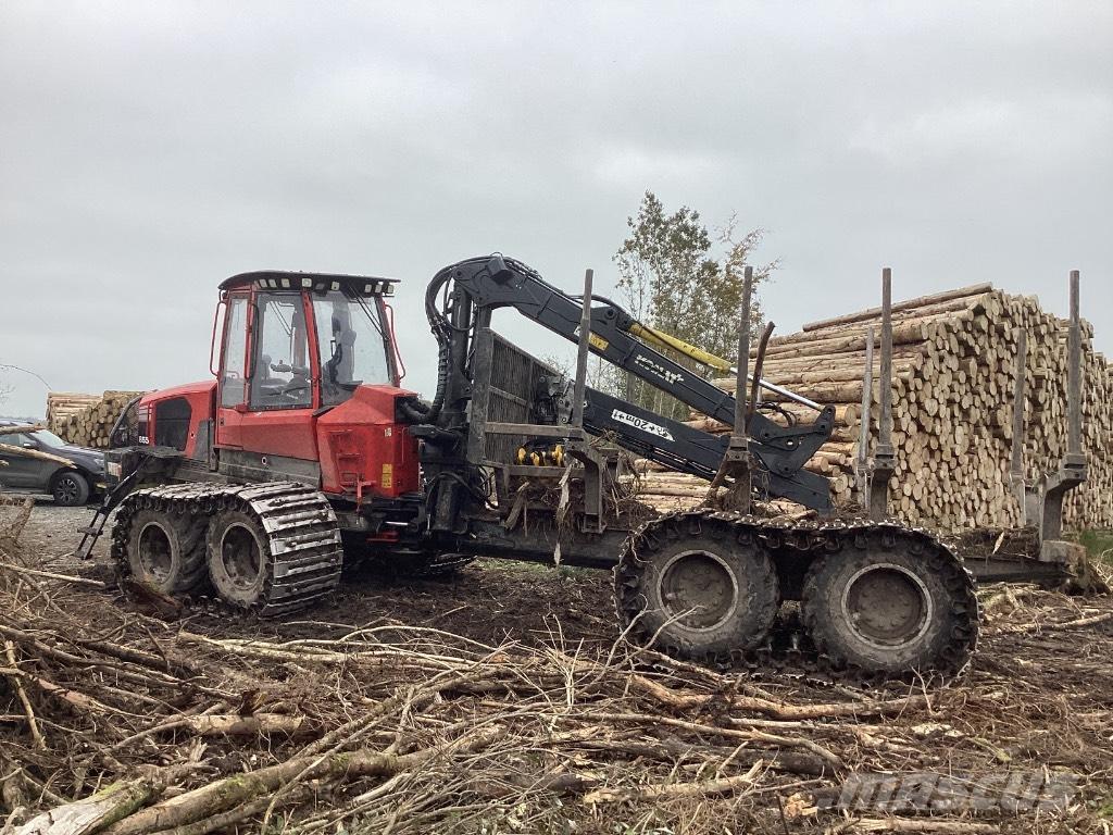 Komatsu 855 フォワーダー