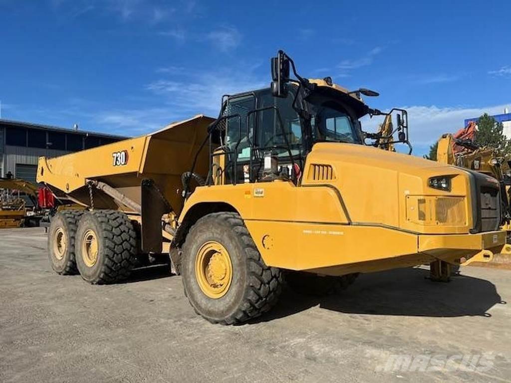 CAT 730 アーティキュレート式ダンプトラック