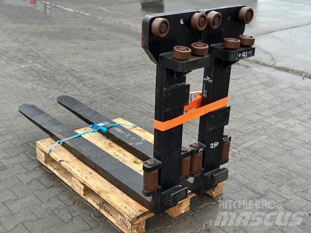 Kalmar 12 TON FORKS フォーク