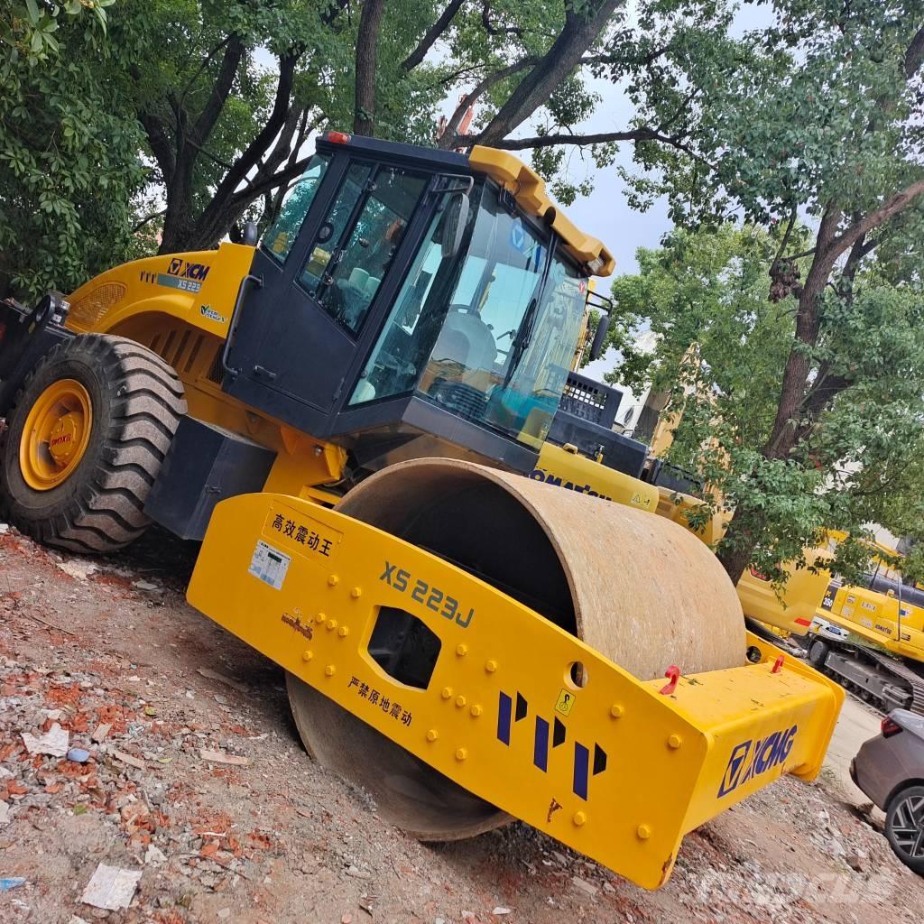 XCMG XS 223 J 振動ローラ