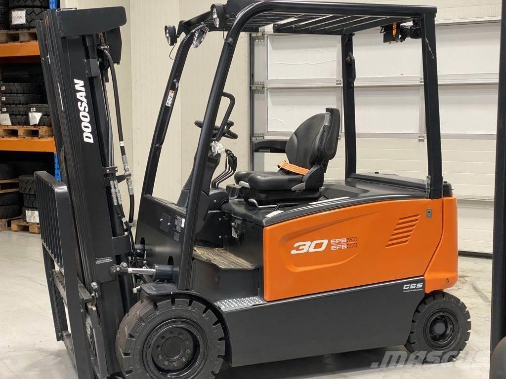 Doosan B30X-7 バッテリーフォークリフト
