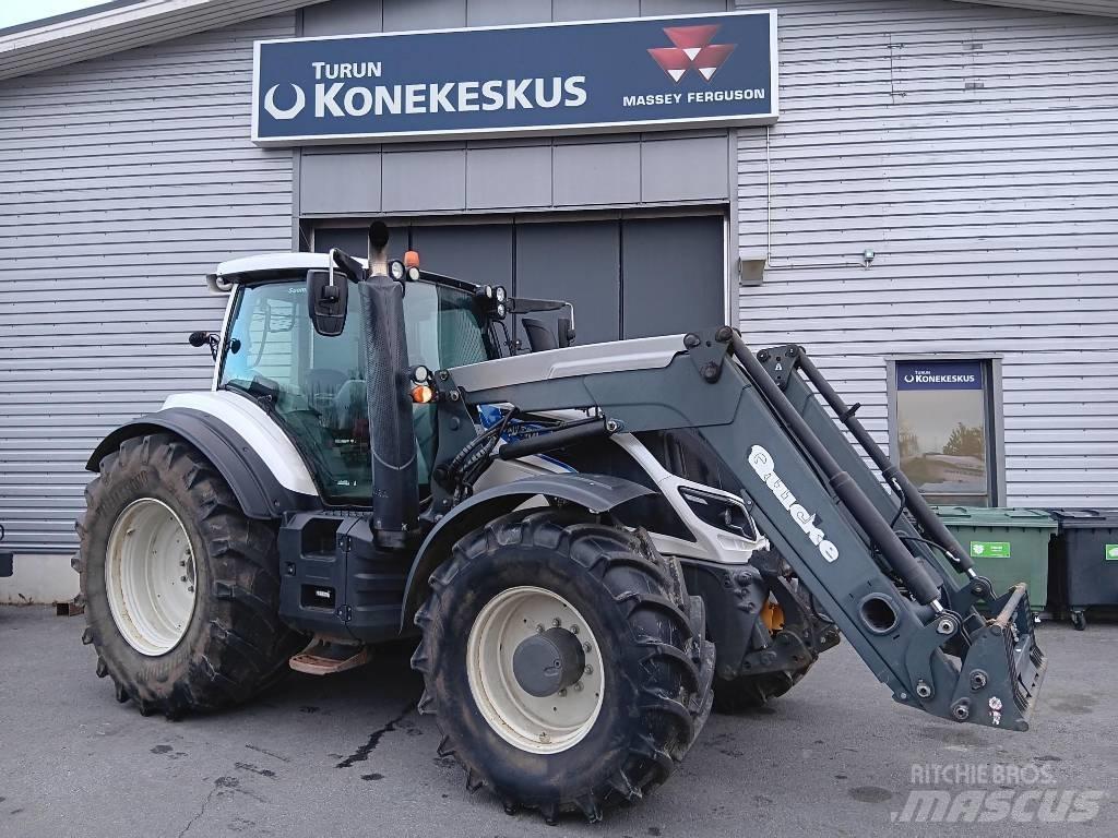 Valtra T 214 D トラクター