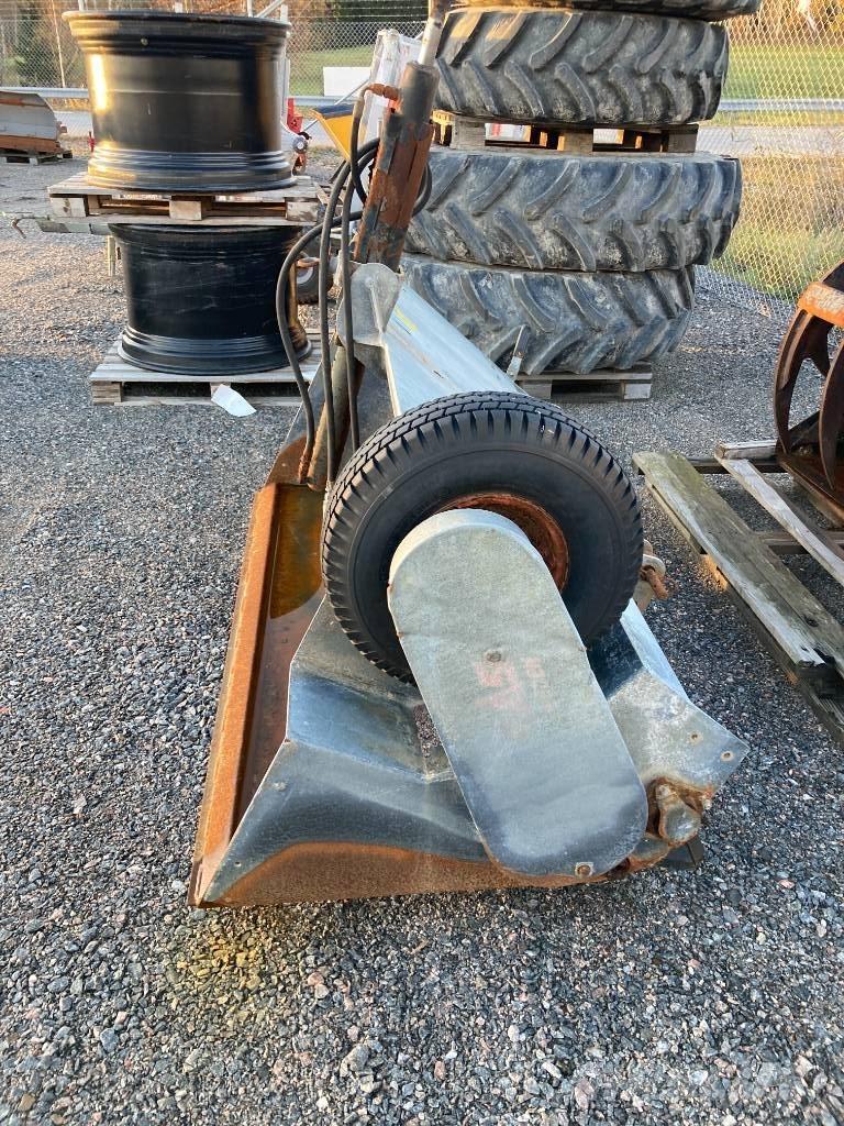 Fjärås 850/1800 砂と塩撒き専用車