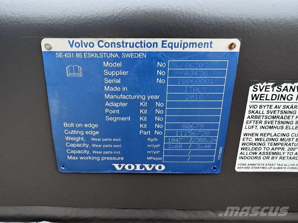Volvo 2.6m GP Bucket バケット