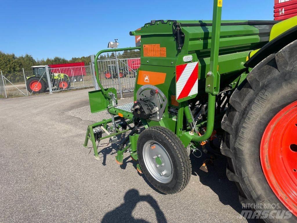 Amazone D9 3000 ドリル