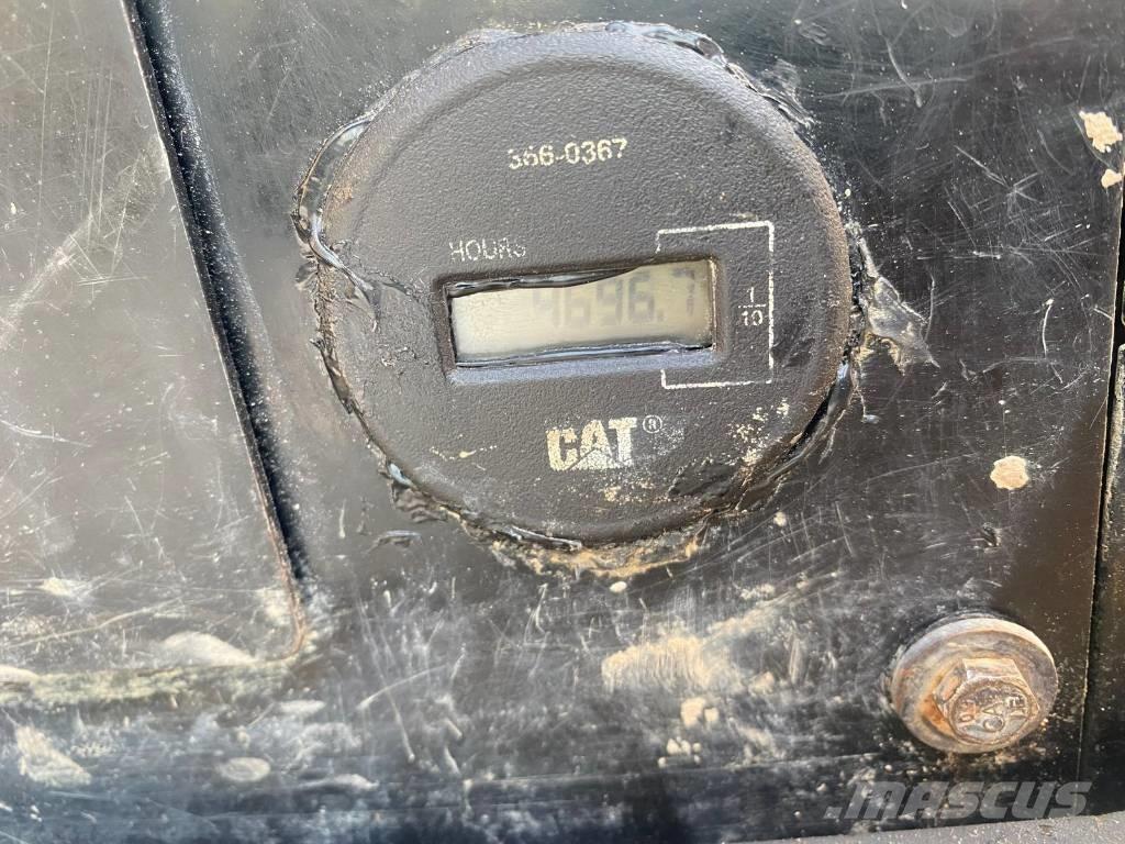 CAT 308 E 2 CR 中型油圧ショベル 7ｔ-12ｔ（ユンボ・パワーショベル・バックホー）