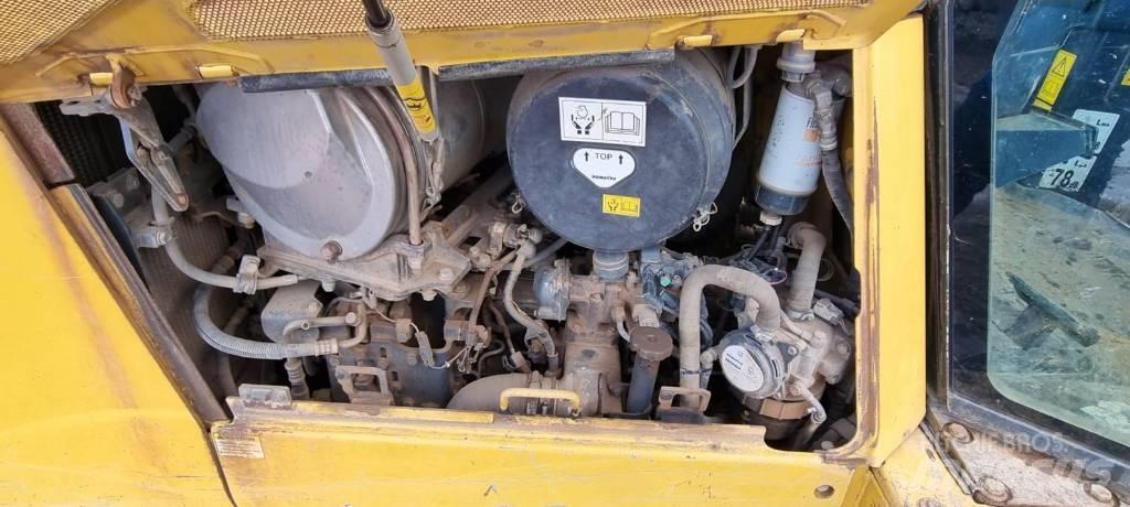 Komatsu D 65 PX-17 ブルドーザー
