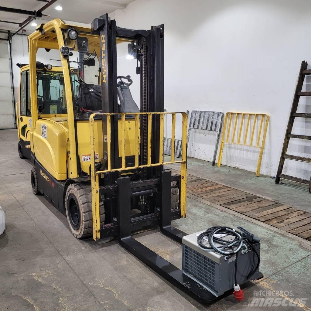 Hyster J 3.0 XN バッテリーフォークリフト