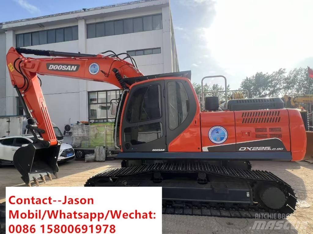 Doosan DX 225 LC 大型油圧ショベル12t以上（パワーショベル・ユンボ）
