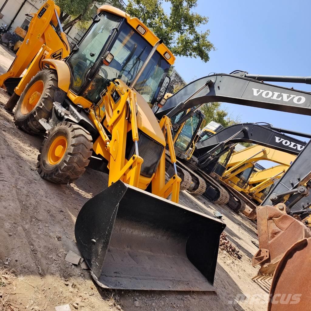 JCB 3CX バックホーローダー