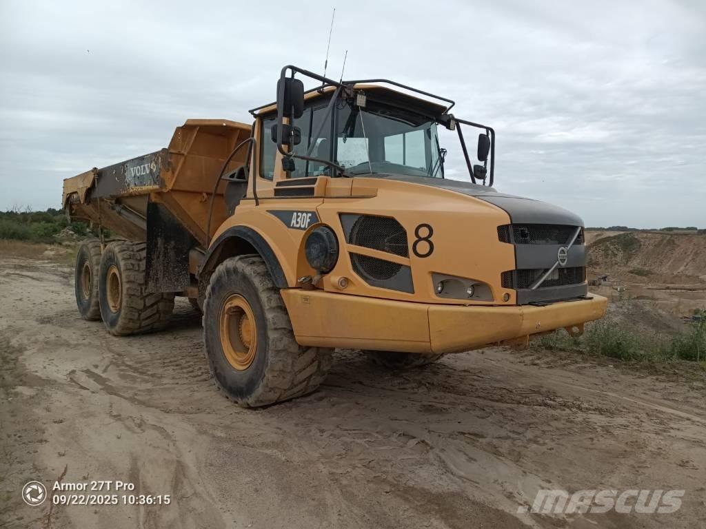 Volvo A 30 F アーティキュレート式ダンプトラック