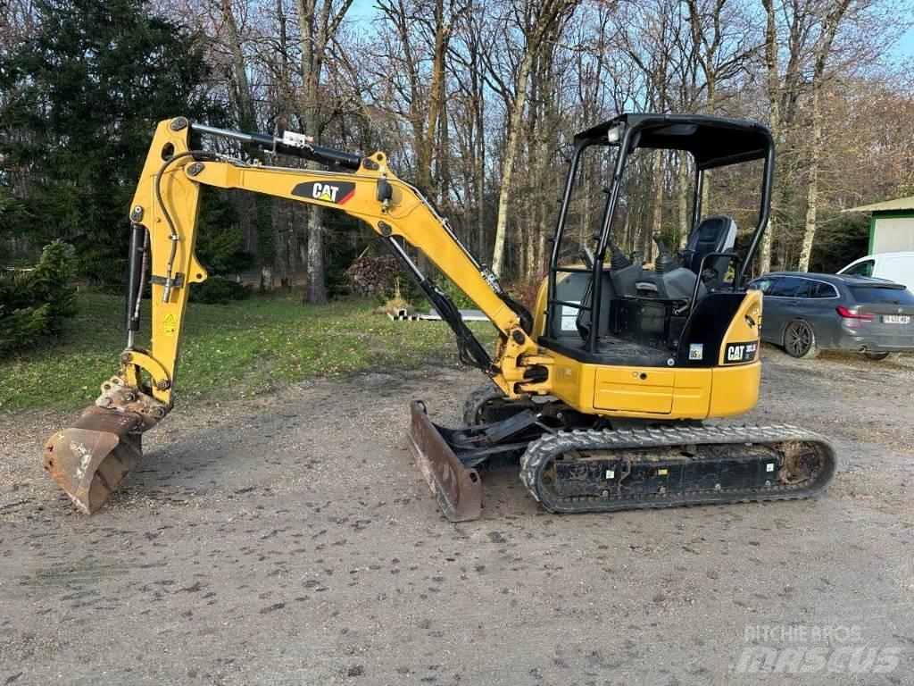 CAT 303.5 E CR ミニ油圧ショベル 7t以下（ミニユンボ・ミニディガー）