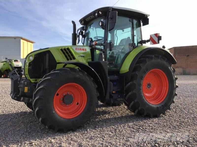 CLAAS ARION 530 トラクター
