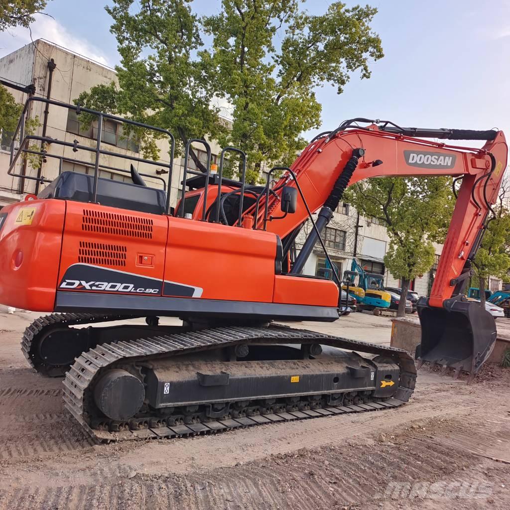 Doosan DX 300LC-9C 大型油圧ショベル12t以上（パワーショベル・ユンボ）