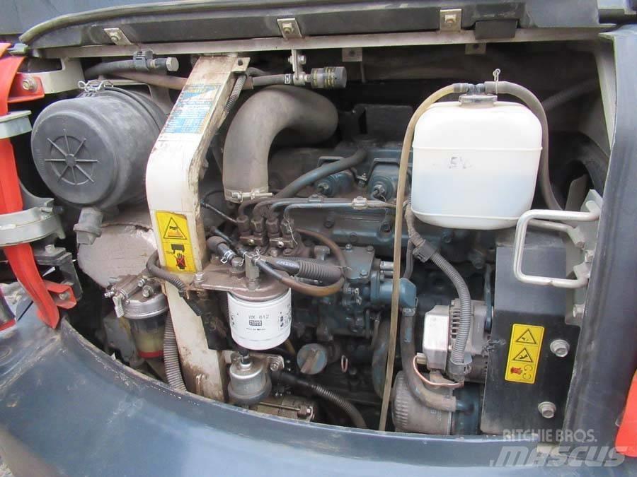 Kubota KX 057-4 ミニ油圧ショベル 7t以下（ミニユンボ・ミニディガー）