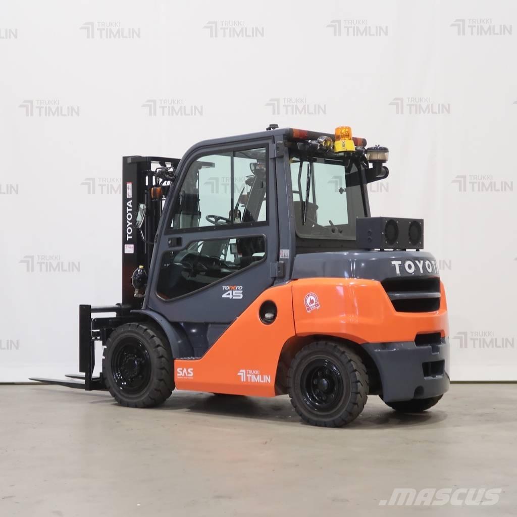 Toyota 40-8FD40N ディーゼル・軽油