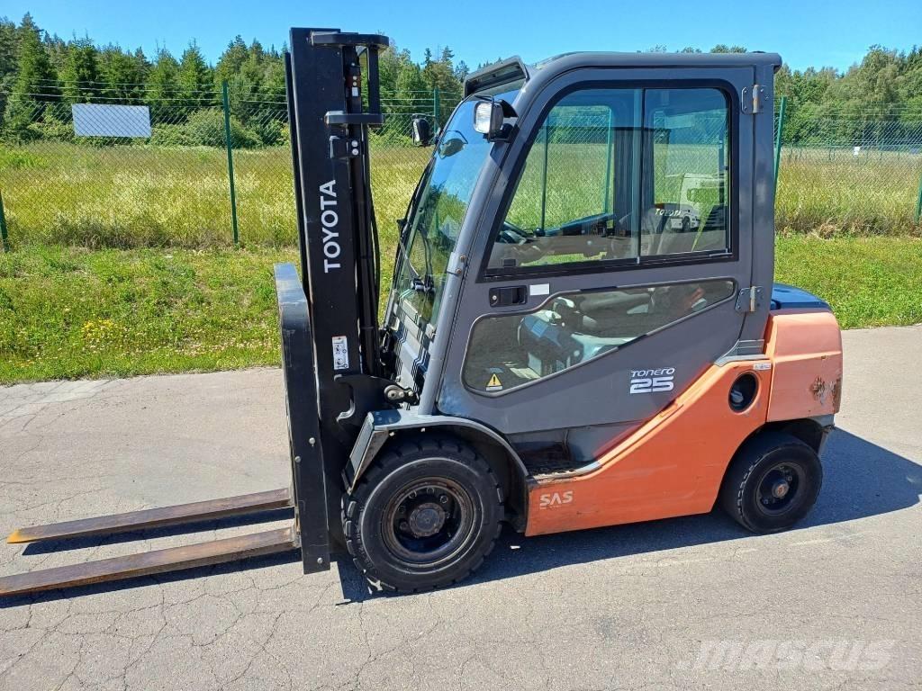 Toyota 02-8FDF25 ディーゼル・軽油