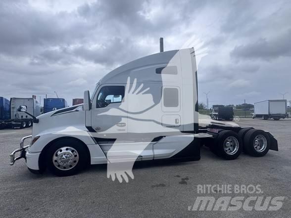 Kenworth T680 中古トラクターヘッド | トレーラーヘッド
