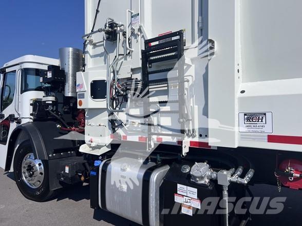 Mack LR64R 塵芥車、パッカー車