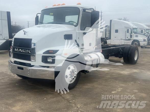 Mack MD6 キャブ付きシャーシ