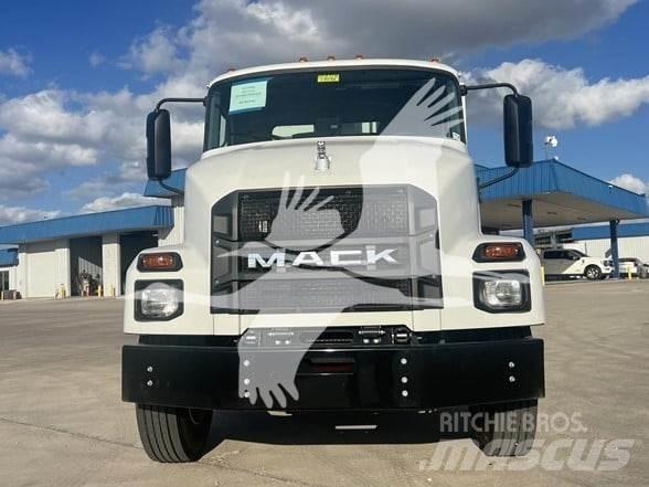 Mack MD6 塵芥車、パッカー車