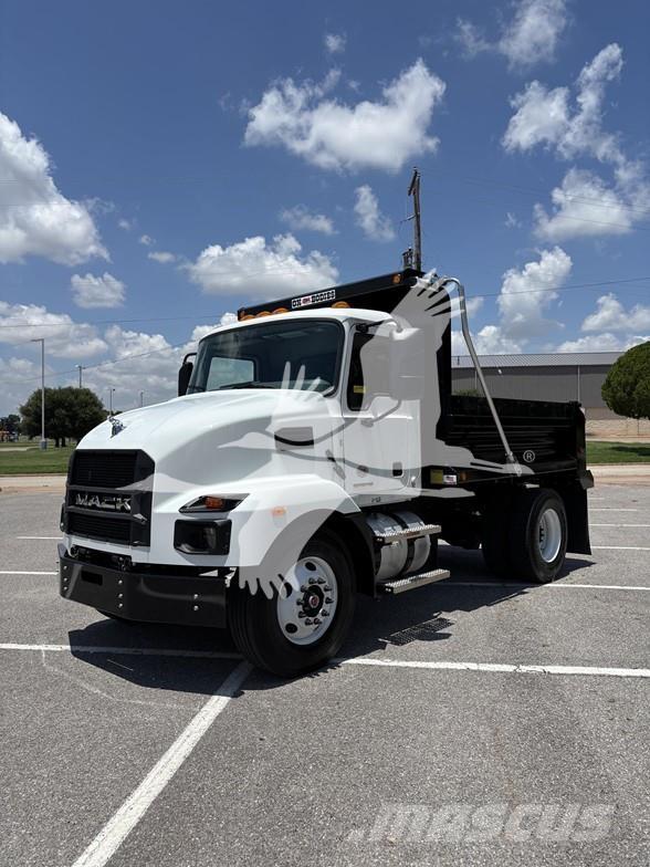 Mack MD6 ダンプ