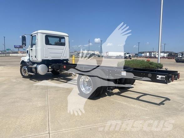 Mack MD6 キャブ付きシャーシ