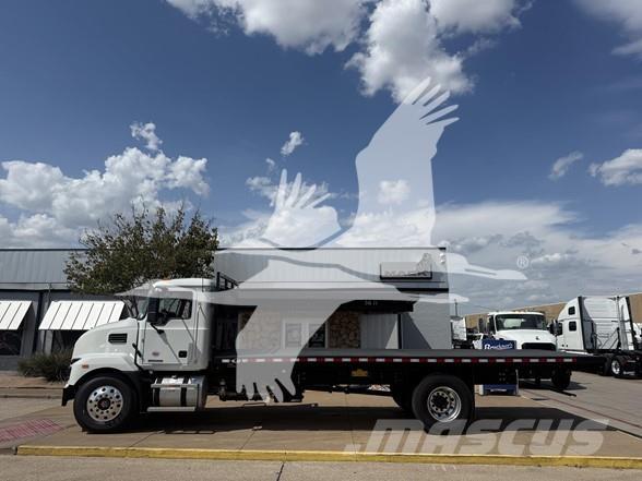 Mack MD6 平ボディー