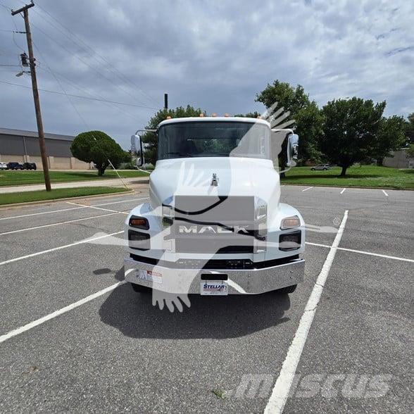 Mack MD7 建設機械 -　その他