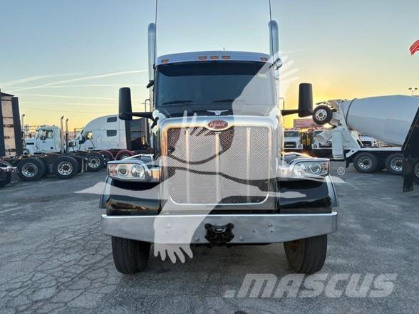 Peterbilt 567 中古トラクターヘッド | トレーラーヘッド