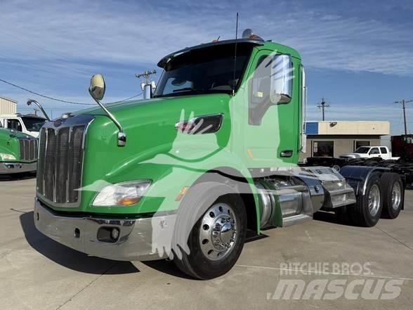 Peterbilt 579 中古トラクターヘッド | トレーラーヘッド