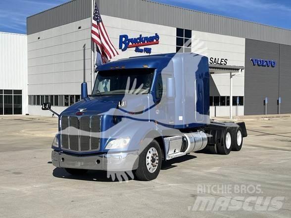 Peterbilt 579 中古トラクターヘッド | トレーラーヘッド