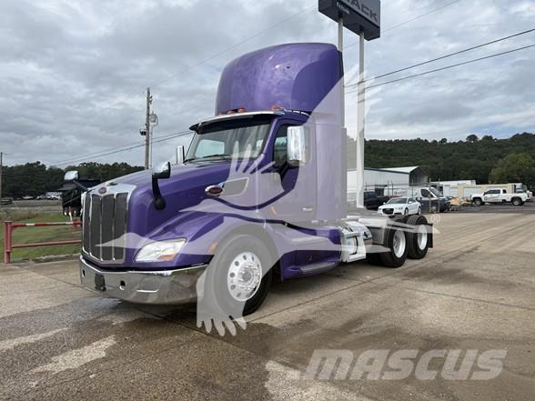 Peterbilt 579 中古トラクターヘッド | トレーラーヘッド