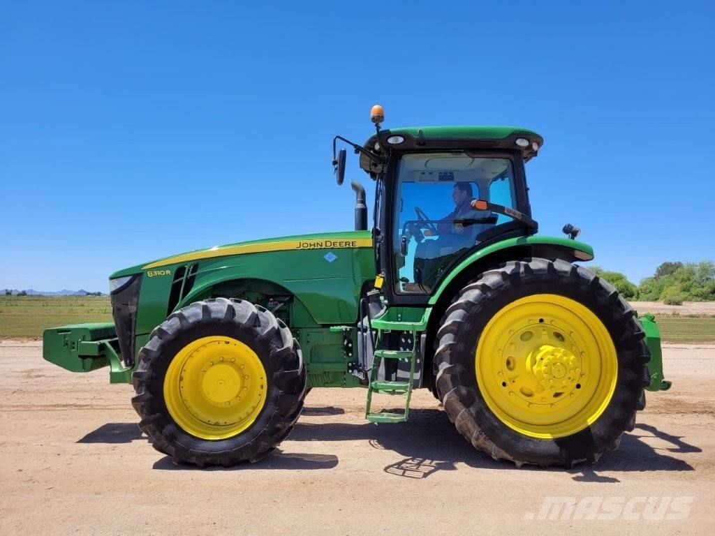 John Deere 8310 R トラクター