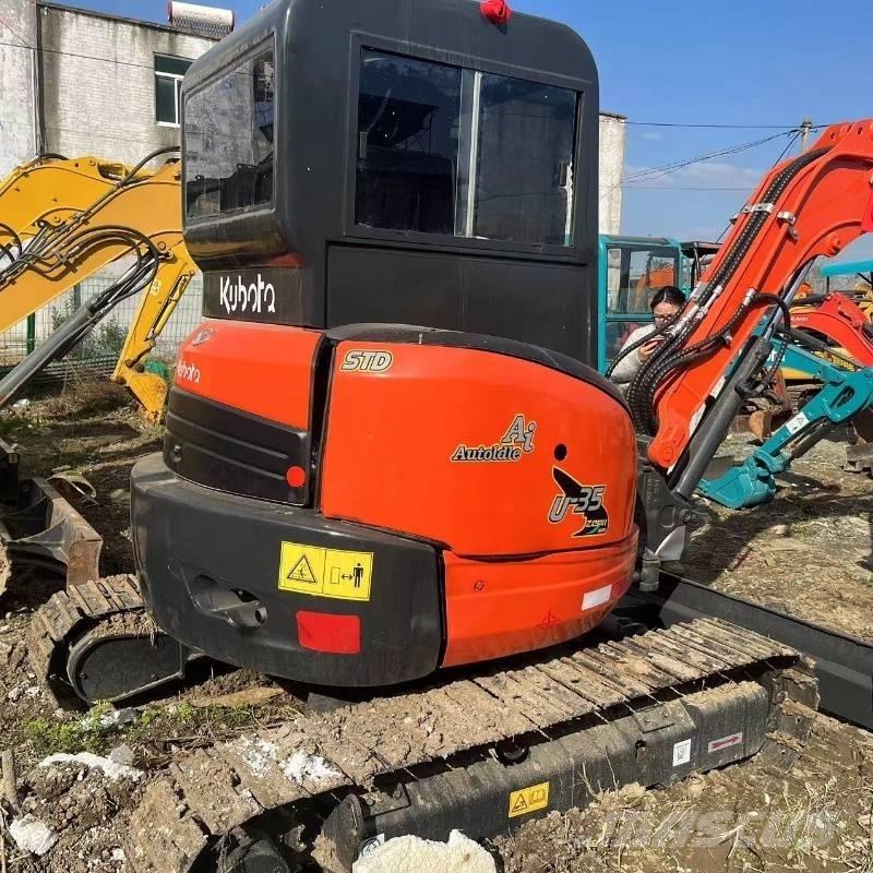 Kubota U 35 ミニ油圧ショベル 7t以下（ミニユンボ・ミニディガー）
