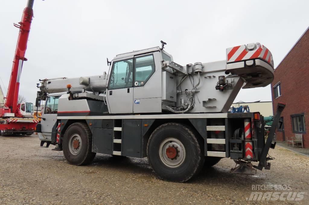Liebherr LTM 1030/2 オールテレーンクレーン