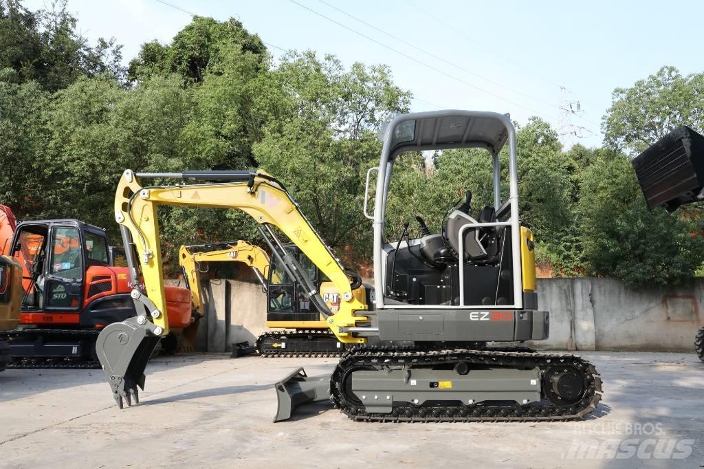 Wacker Neuson EZ 30 大型油圧ショベル12t以上（パワーショベル・ユンボ）