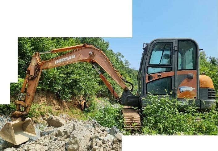 Doosan SL 55 VP ミニ油圧ショベル 7t以下（ミニユンボ・ミニディガー）