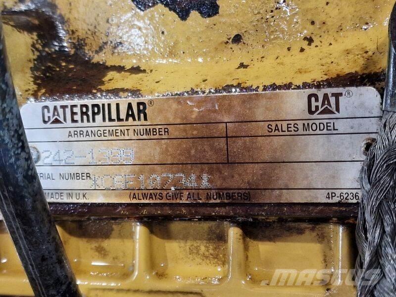 CAT C6.6 D6N Spec エンジン