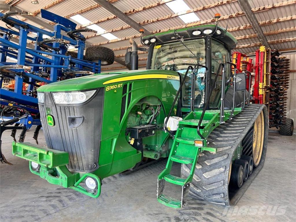 John Deere 8360 RT トラクター