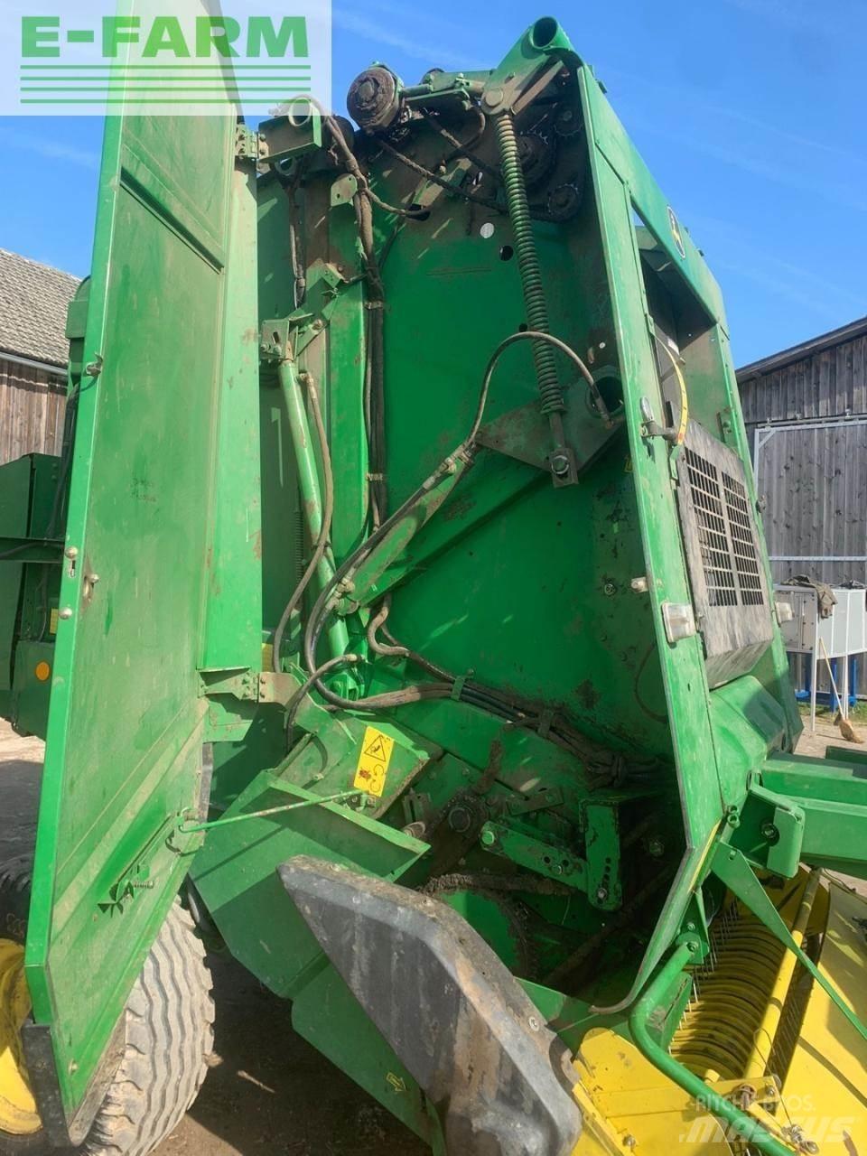 John Deere 592C スクエアベーラー