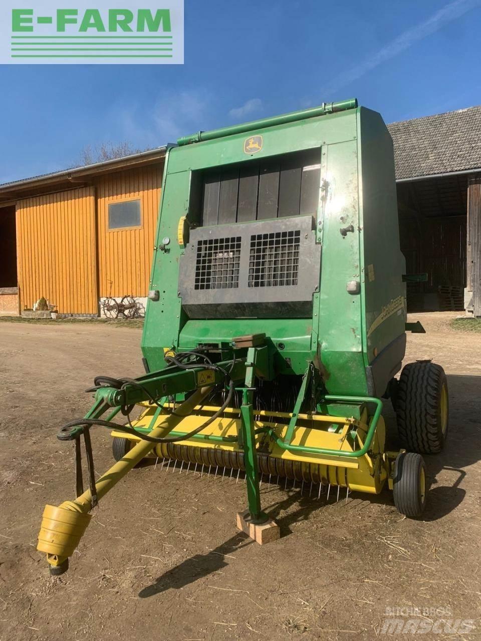 John Deere 592C スクエアベーラー