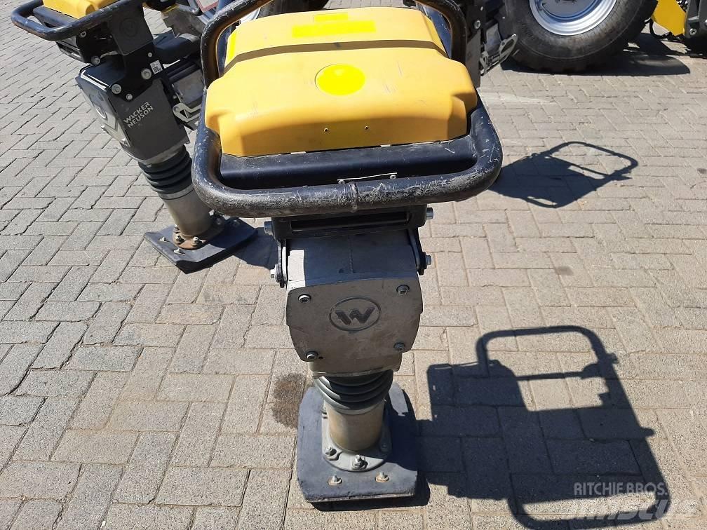 Wacker Neuson AS60e タンパ/転圧バイブレータ